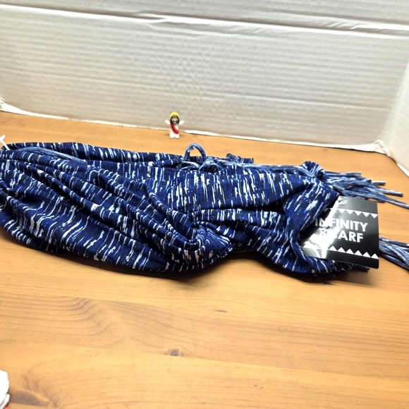 Blue Infinity Scarf - Picture 1 of 7
